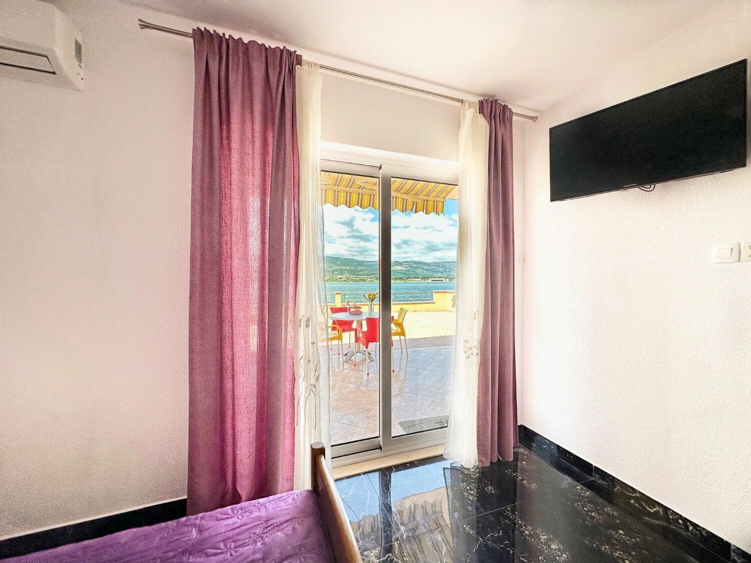 Apartments Vini Trogir Exterior foto