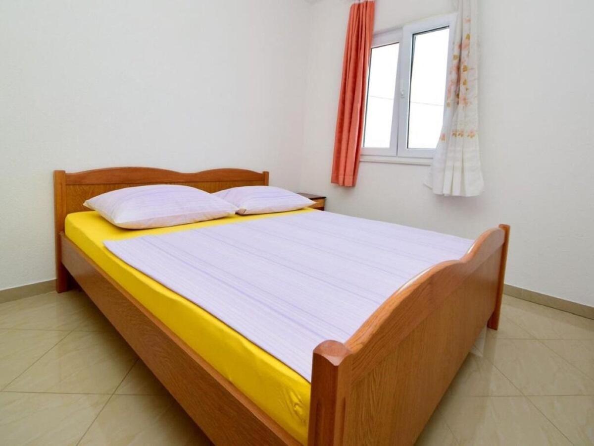 Apartments Vini Trogir Exterior foto