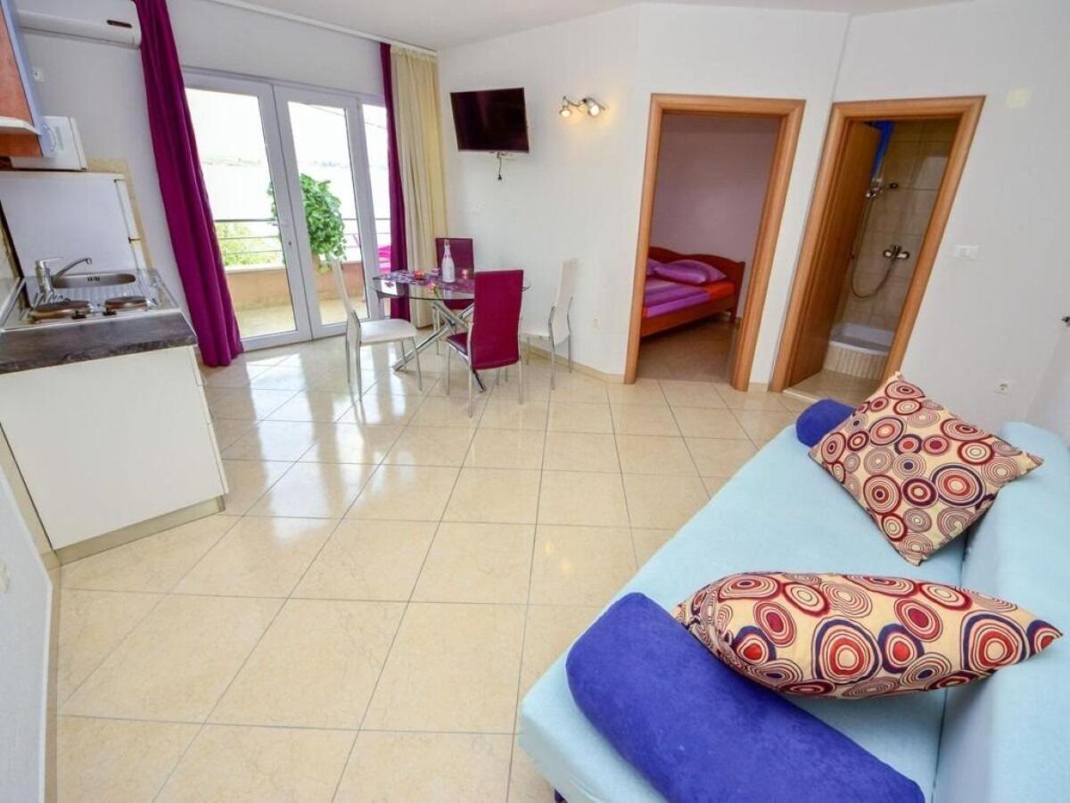 Apartments Vini Trogir Exterior foto